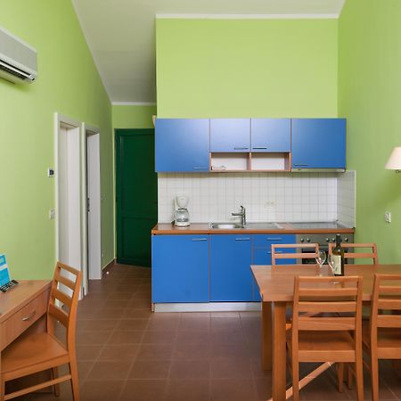 Maistra Select Koversada Naturist Apartments Vrsar Buitenkant foto