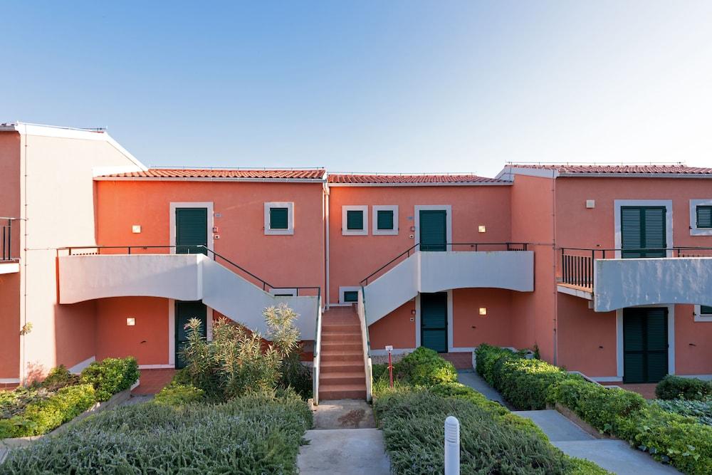 Maistra Select Koversada Naturist Apartments Vrsar Buitenkant foto
