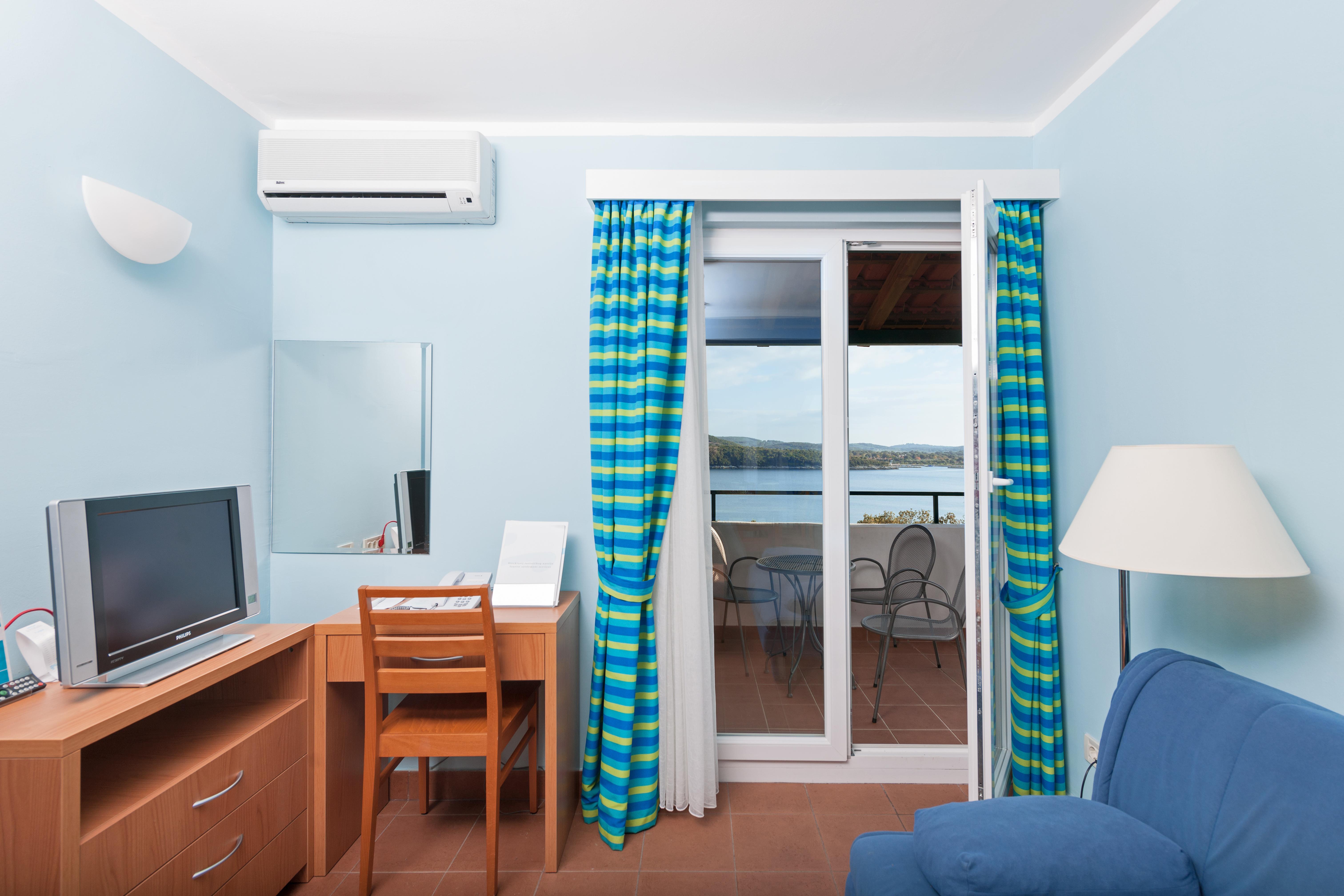 Maistra Select Koversada Naturist Apartments Vrsar Buitenkant foto