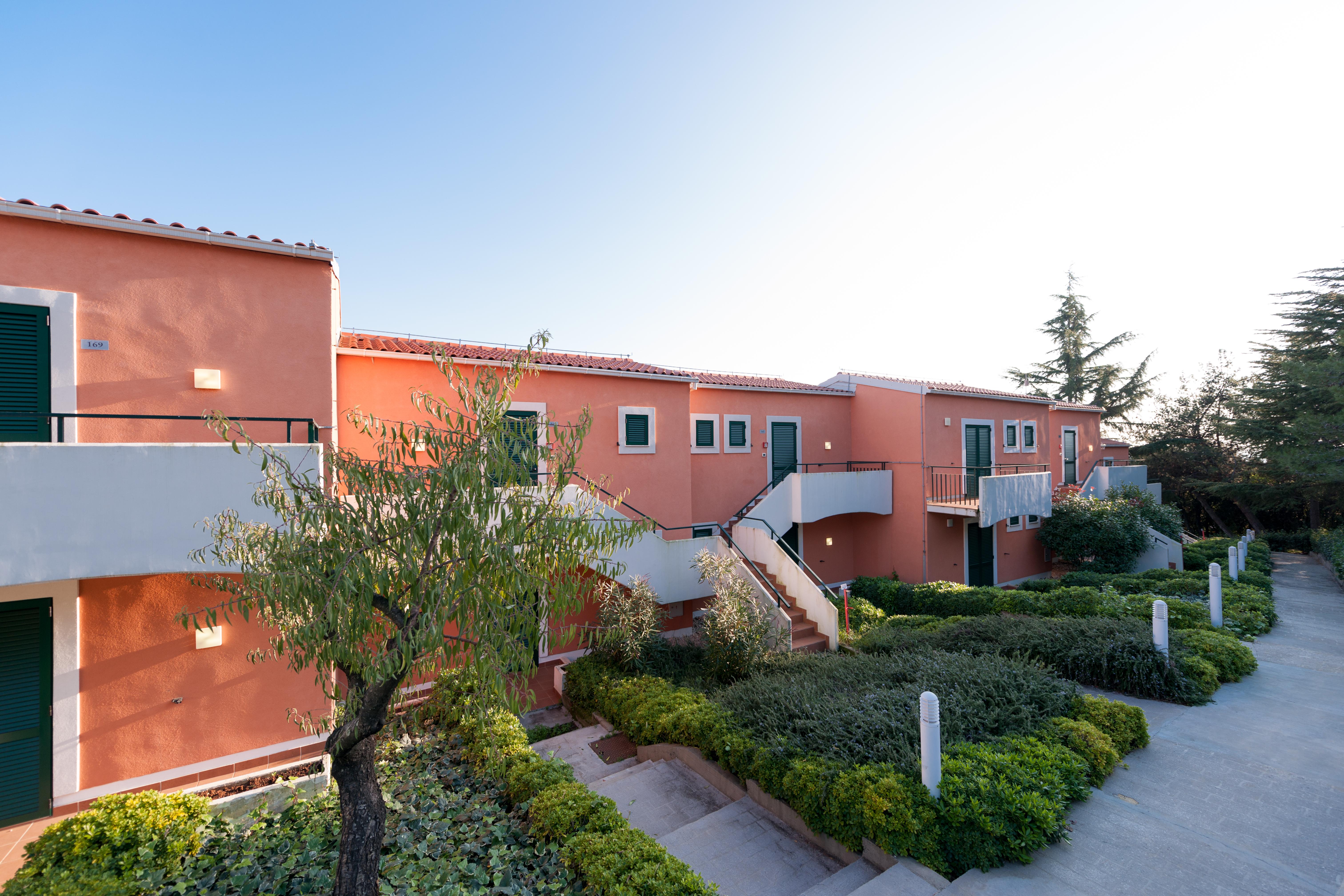 Maistra Select Koversada Naturist Apartments Vrsar Buitenkant foto
